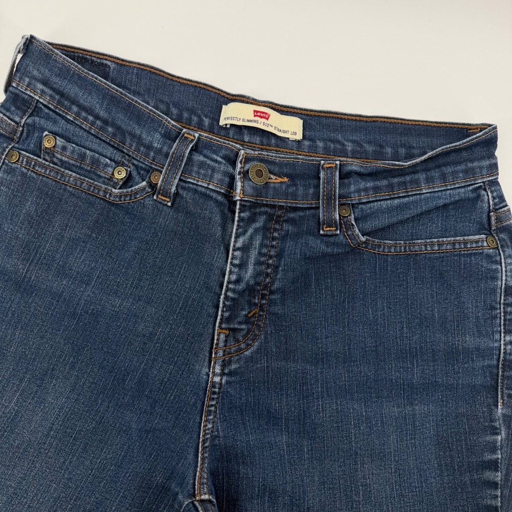 Levi's Women's 512 Perfectly Slimming Straight Leg Jeans Dark Wash Size‎ 30 X 30
